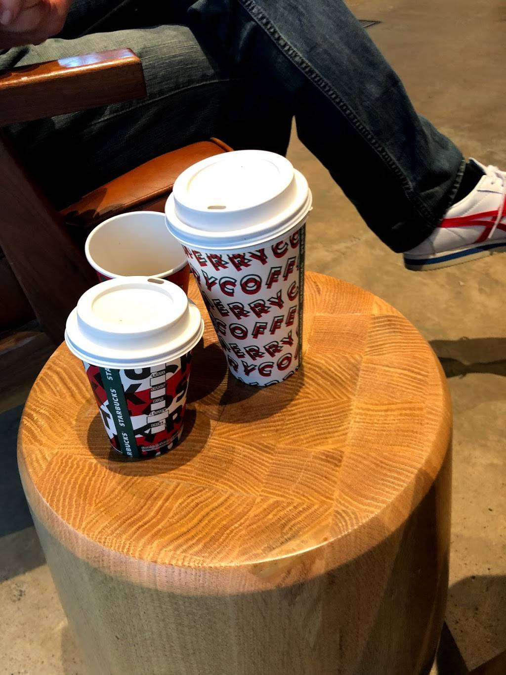 Starbucks | cafe | 2455 W Mockingbird Ln, Dallas, TX 75235, USA | 4692439673 OR +1 469-243-9673