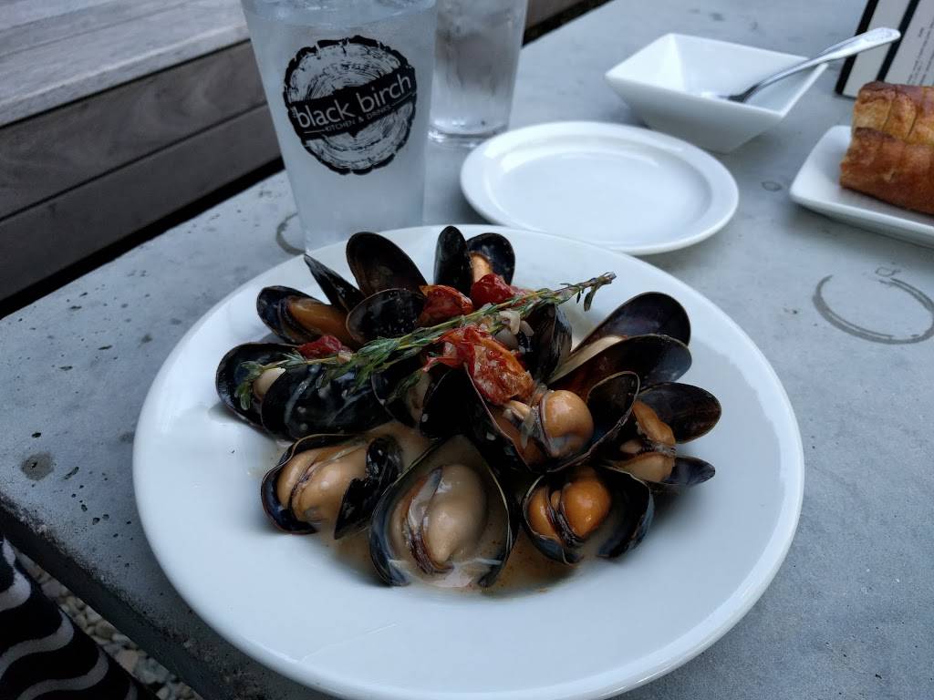 The Black Birch | restaurant | 2 Government St, Kittery, ME 03904, USA | 2077032294 OR +1 207-703-2294