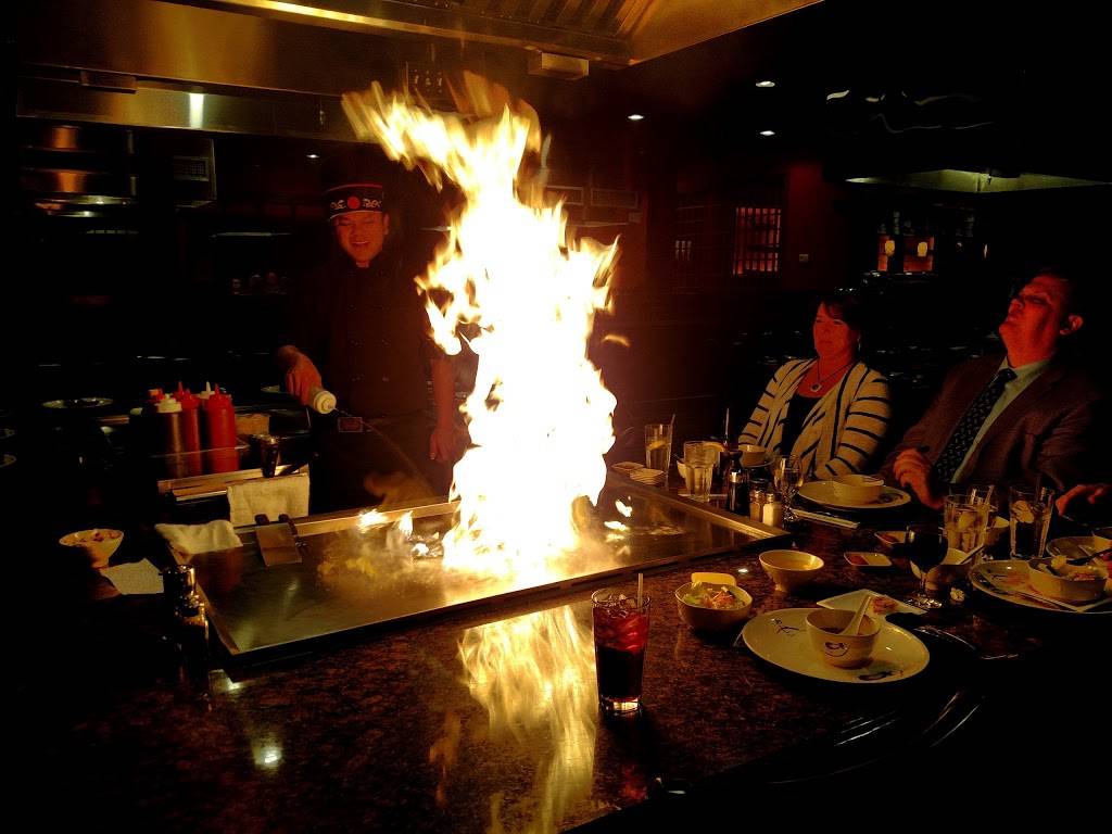 Fujiyama Japanese Steakhouse | restaurant | 1320 Broadway Ave E, Mattoon, IL 61938, USA | 2172347738 OR +1 217-234-7738