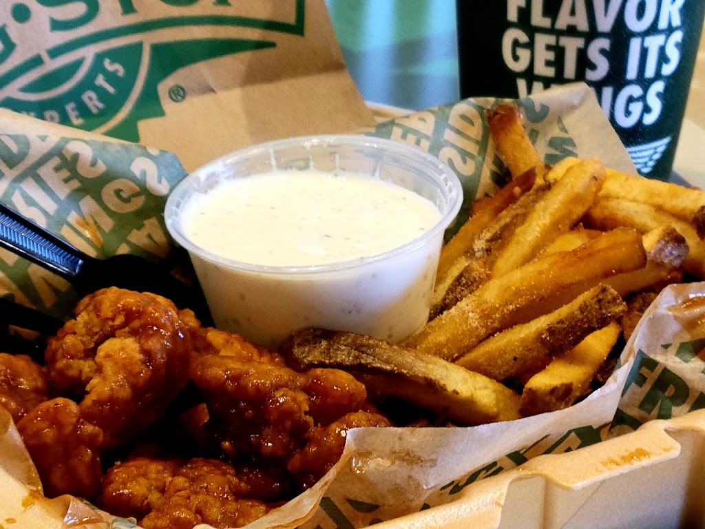 Wingstop | restaurant | 5512 Gem Lake Rd Space 700, Amarillo, TX 79106, USA | 8063913786 OR +1 806-391-3786