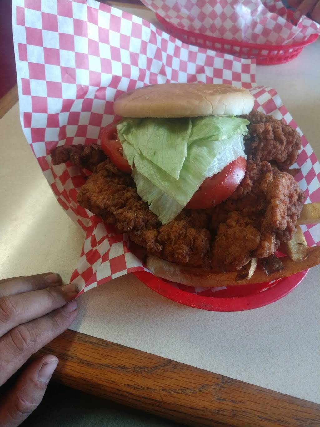 Redneck Catfish & BBQ | restaurant | 207 Roy Hill Blvd, Goodman, MO 64843, USA | 4173647787 OR +1 417-364-7787