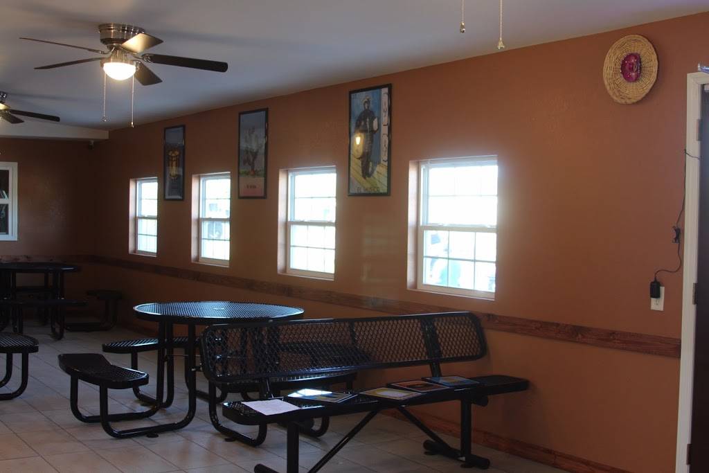 Hernandez Mexican Food | restaurant | 48288 TN-30, Pikeville, TN 37367, USA | 4234473604 OR +1 423-447-3604