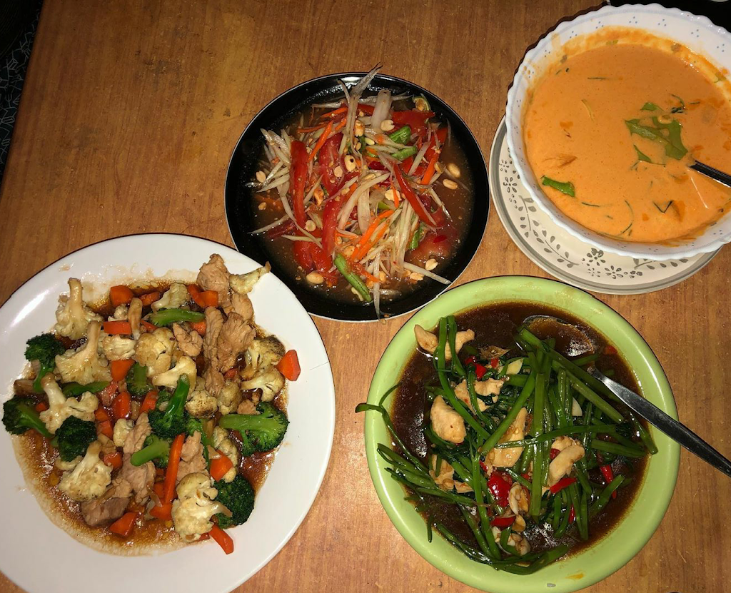 Pattaya Thai Restaurant | restaurant | 11056 Cedar Lake Rd, Minnetonka, MN 55305, USA | 9525955713 OR +1 952-595-5713