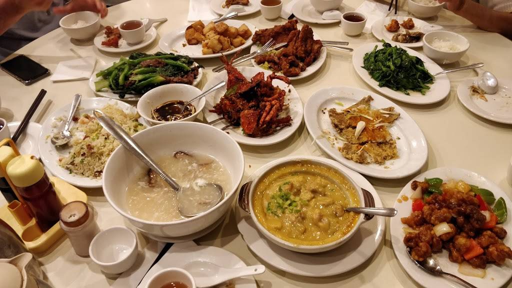 Chis Congee & Noodle House | restaurant | 1177 Central Pkwy W Unit 66, Mississauga, ON L5C 3J2, Canada | 9058484298 OR +1 905-848-4298