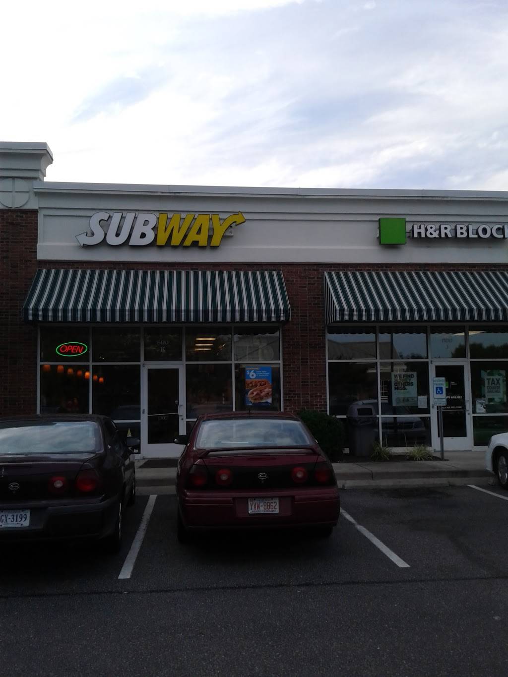 Subway | restaurant | 800 Rochambeau Drive Unit K The Shops at Cedar Valley, Williamsburg, VA 23188, USA | 7572204772 OR +1 757-220-4772