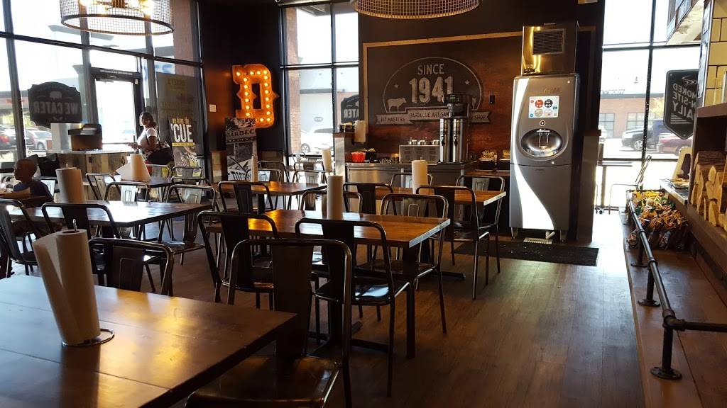 Dickeys Barbecue Pit | restaurant | 3125 E Indian School Rd, Phoenix, AZ 85016, USA | 4806260856 OR +1 480-626-0856