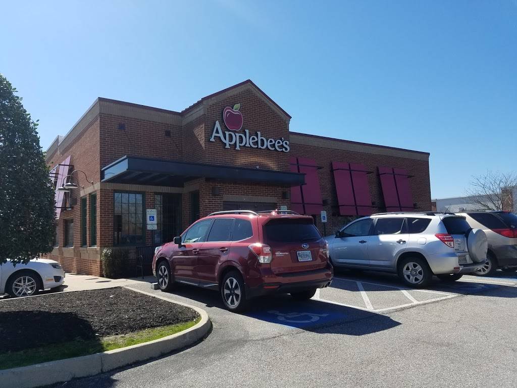 Applebees Grill + Bar | restaurant | 11900 Iron Bridge Plaza, Chester, VA 23831, USA | 8047784722 OR +1 804-778-4722