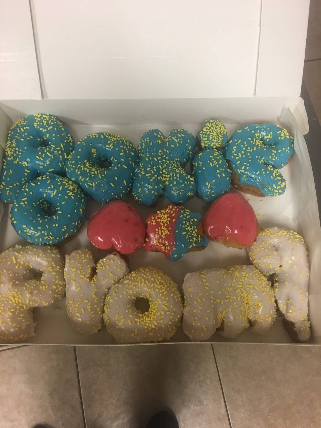 Donuts Crown | bakery | 1201 Lakeline Blvd, Cedar Park, TX 78613, USA | 5123375880 OR +1 512-337-5880