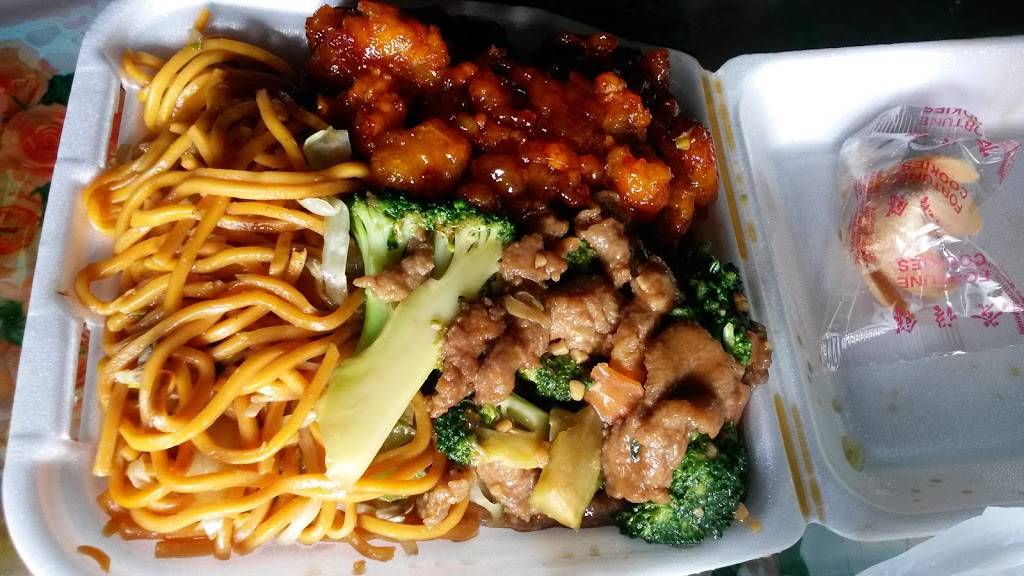 Royal Food Express | restaurant | 9125 Imperial Hwy C, Downey, CA 90242, USA | 5628031818 OR +1 562-803-1818