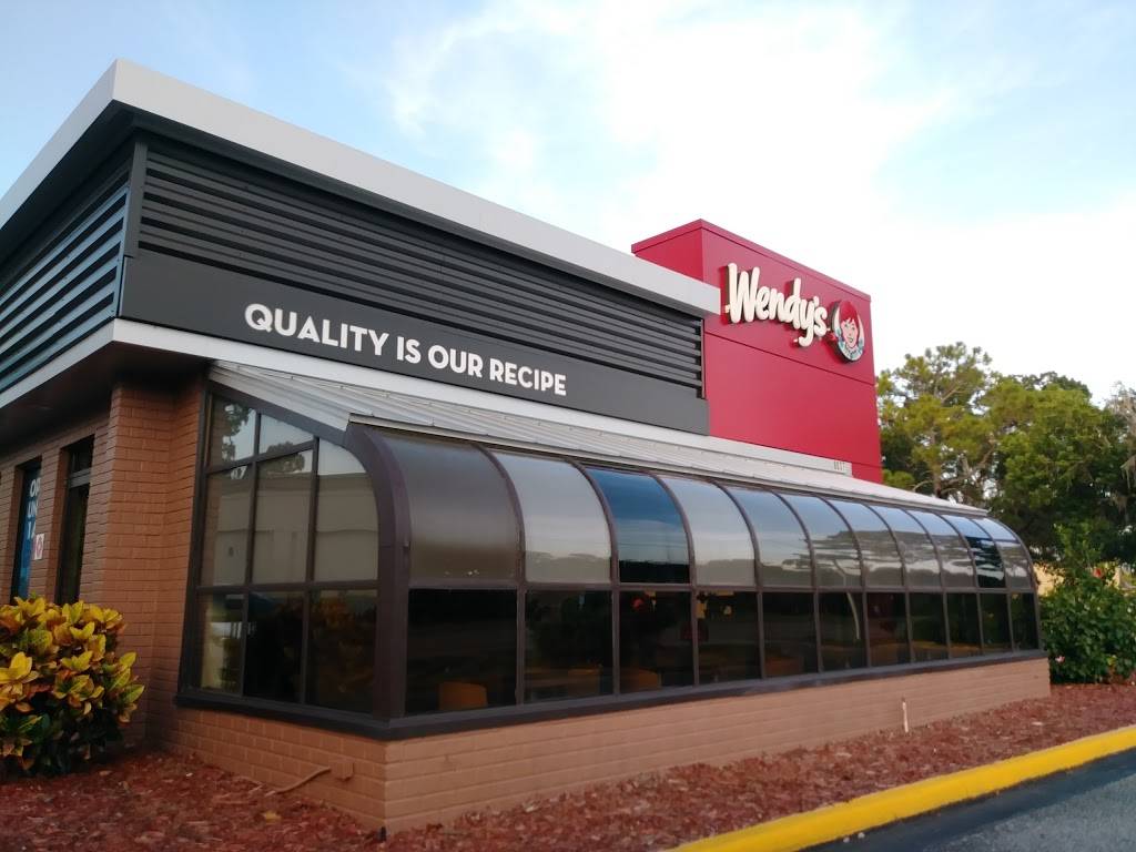 Wendys | restaurant | 8037 S Tamiami Trail, Sarasota, FL 34231, USA | 9419233198 OR +1 941-923-3198