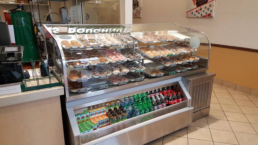 Krispy Kreme | cafe | 1620 E Monte Vista Ave Suite 102, Vacaville, CA 95688, USA | 7074520905 OR +1 707-452-0905