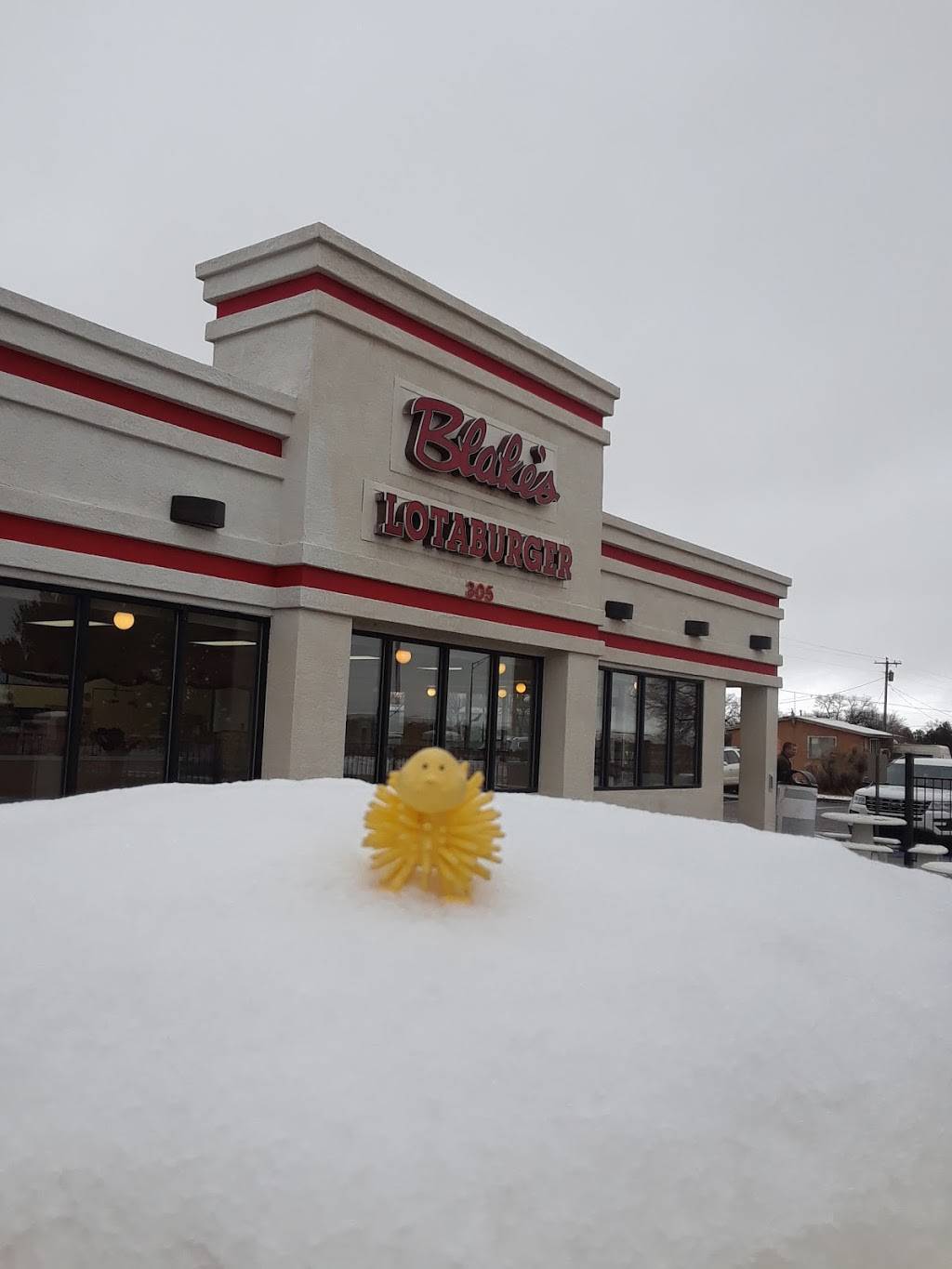 Blakes Lotaburger | restaurant | 305 U.S. Rte 66, Moriarty, NM 87035, USA | 5058320629 OR +1 505-832-0629