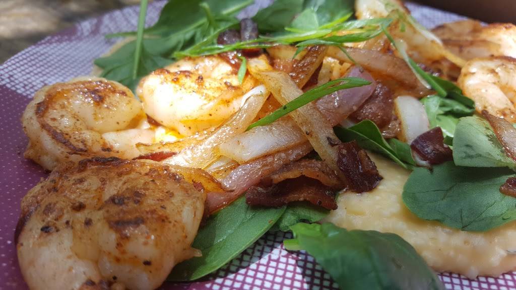 Yellow Jacket Social Club | restaurant | 1704 E 5th St, Austin, TX 78702, USA | 5124809572 OR +1 512-480-9572