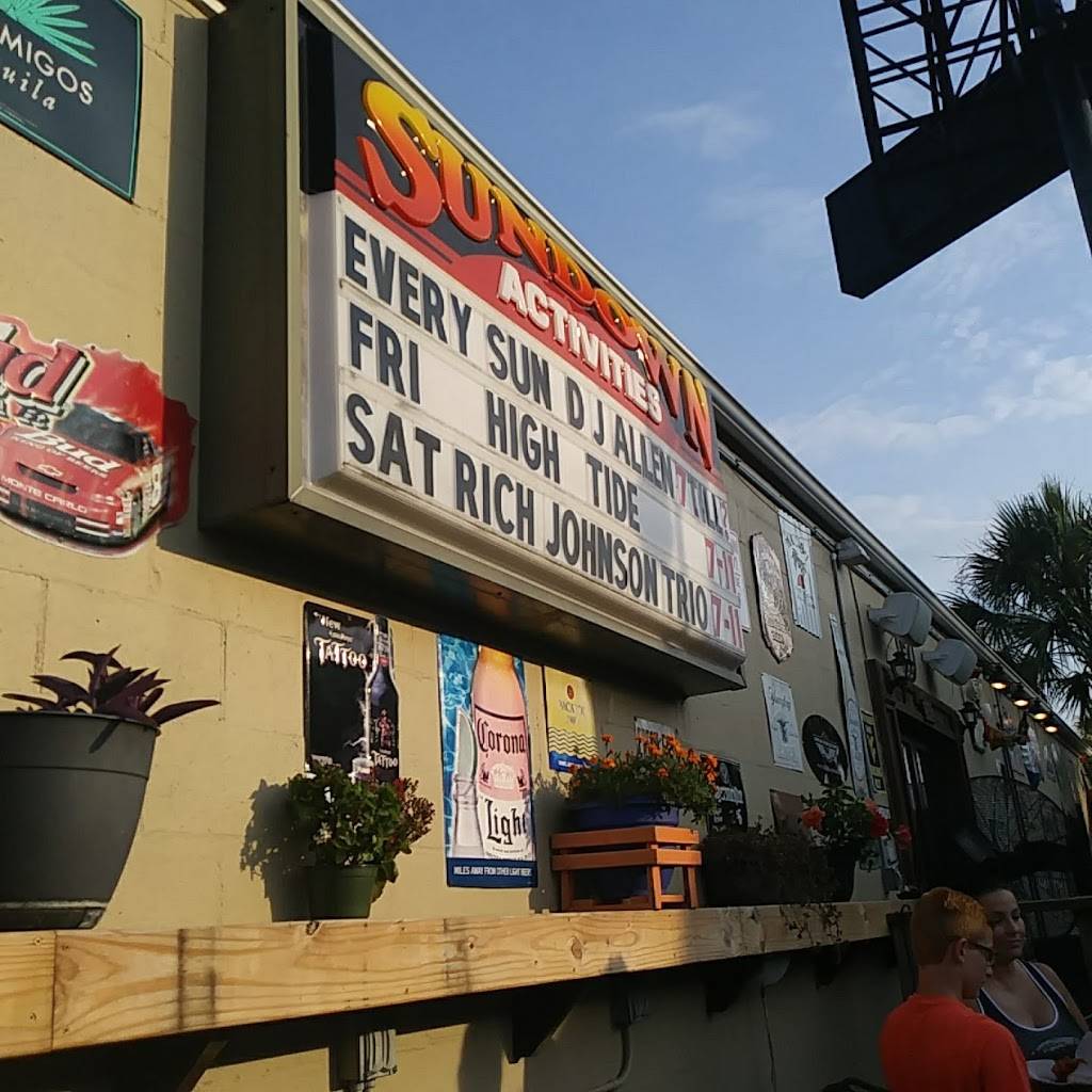 Sundown Sports Pub | restaurant | 810 Surfside Dr, Surfside Beach, SC 29575, USA | 8432381240 OR +1 843-238-1240