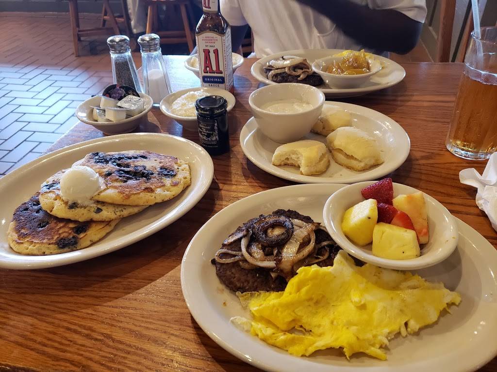 Cracker Barrel Old Country Store | restaurant | 1207 Hampton Dr, Brookhaven, MS 39601, USA | 6018236800 OR +1 601-823-6800
