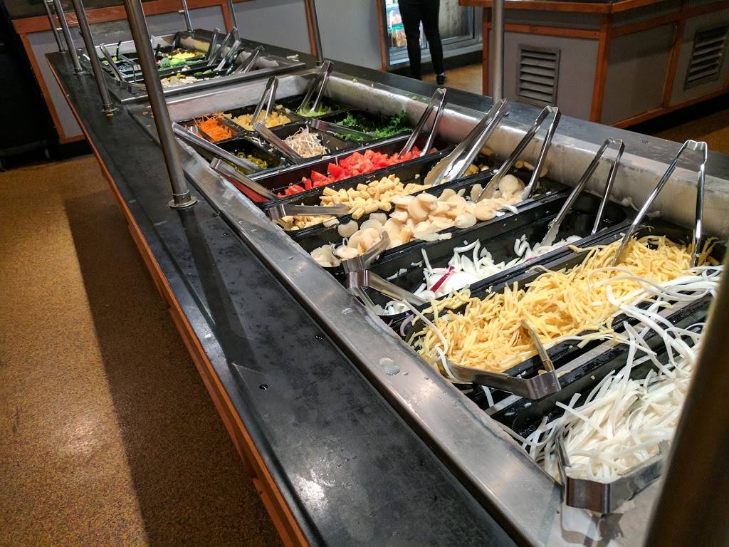 HuHot Mongolian Grill | restaurant | 7214 Green Bay Rd #100, Kenosha, WI 53142, USA | 2626978522 OR +1 262-697-8522