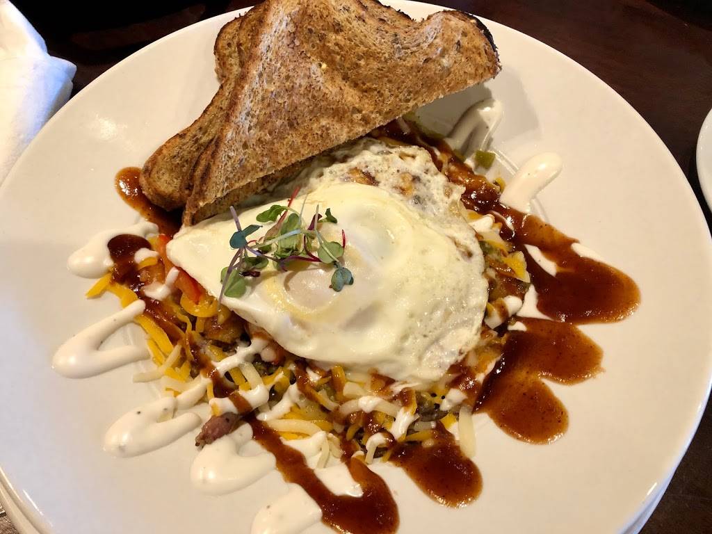 Heart & Crown - Barrhaven | restaurant | 3161 Strandherd Dr #300, Nepean, ON K2J 5N1, Canada | 6134403906 OR +1 613-440-3906