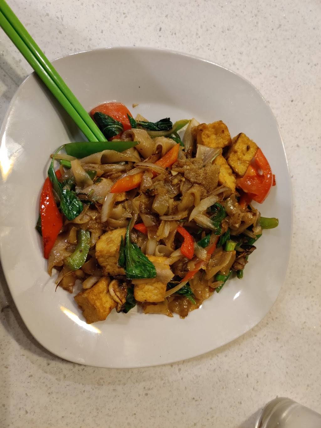 Salaya Plant-Based Kitchen | restaurant | 5185 Hollywood Blvd, Los Angeles, CA 90027, USA | 3237410074 OR +1 323-741-0074