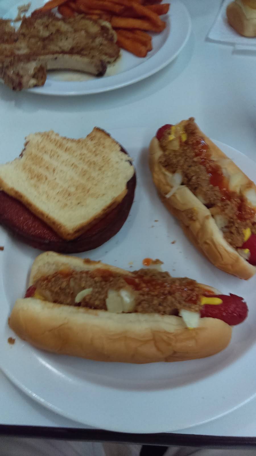 Shortys Grill | restaurant | 4115 Meeting St, Loris, SC 29569, USA | 8437561390 OR +1 843-756-1390