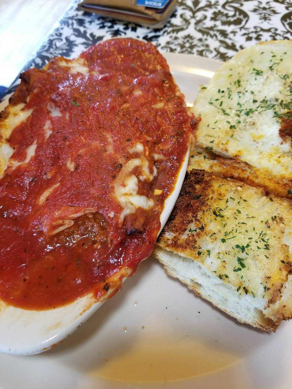 Paulies Italian Grill | restaurant | 230 E S 1st St, Johnstown, CO 80534, USA | 9705872330 OR +1 970-587-2330