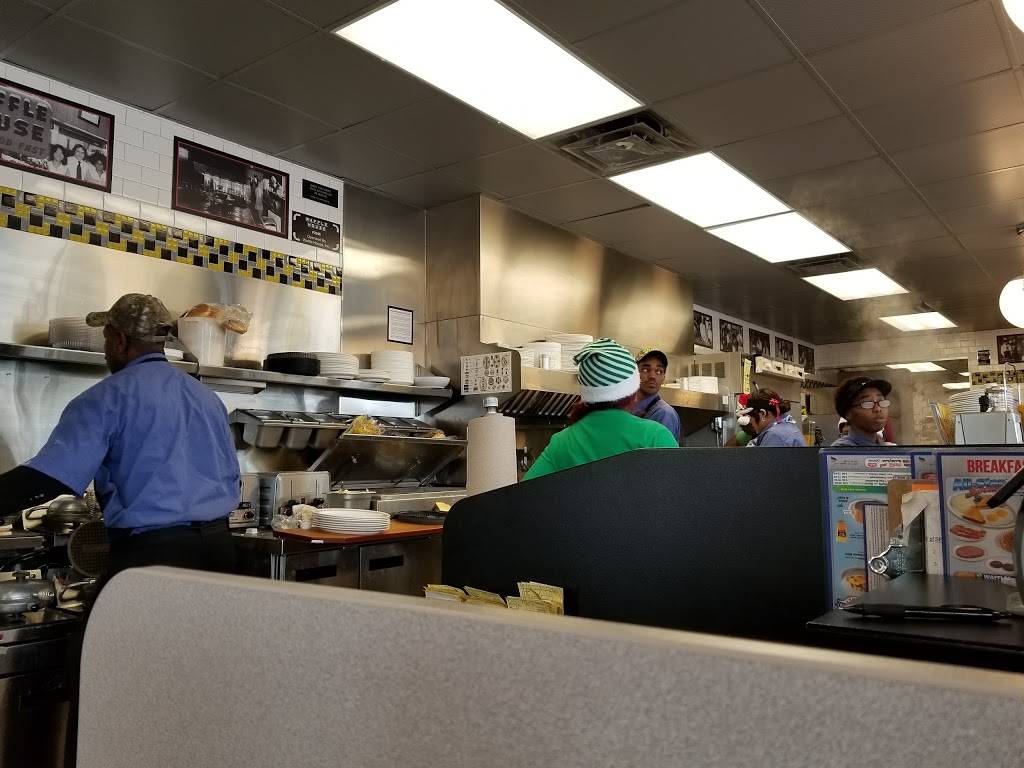 Waffle House | meal takeaway | 1100 E W Pioneer Pkwy, Grand Prairie, TX 75051, USA | 4692607532 OR +1 469-260-7532