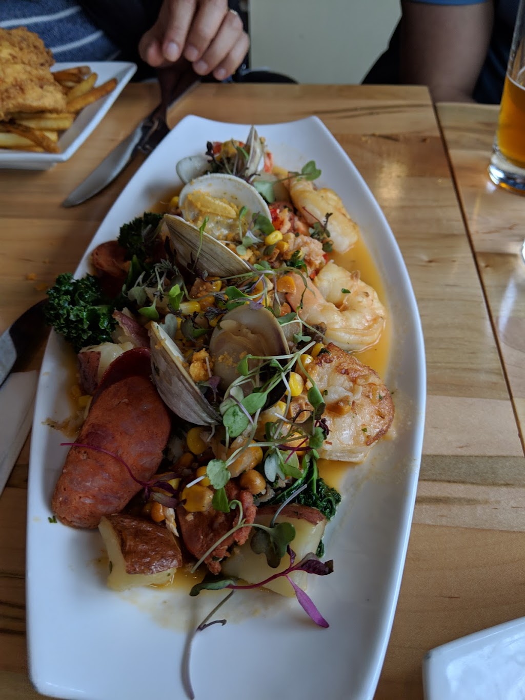 The Charlie Noble | restaurant | 15 S Water St, Nantucket, MA 02554, USA | 5088255260 OR +1 508-825-5260