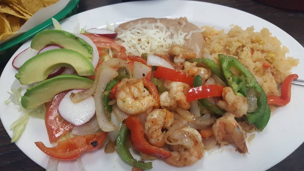 Mi Tierra | restaurant | 8484 Florin Rd, Sacramento, CA 95828, USA | 9163839621 OR +1 916-383-9621