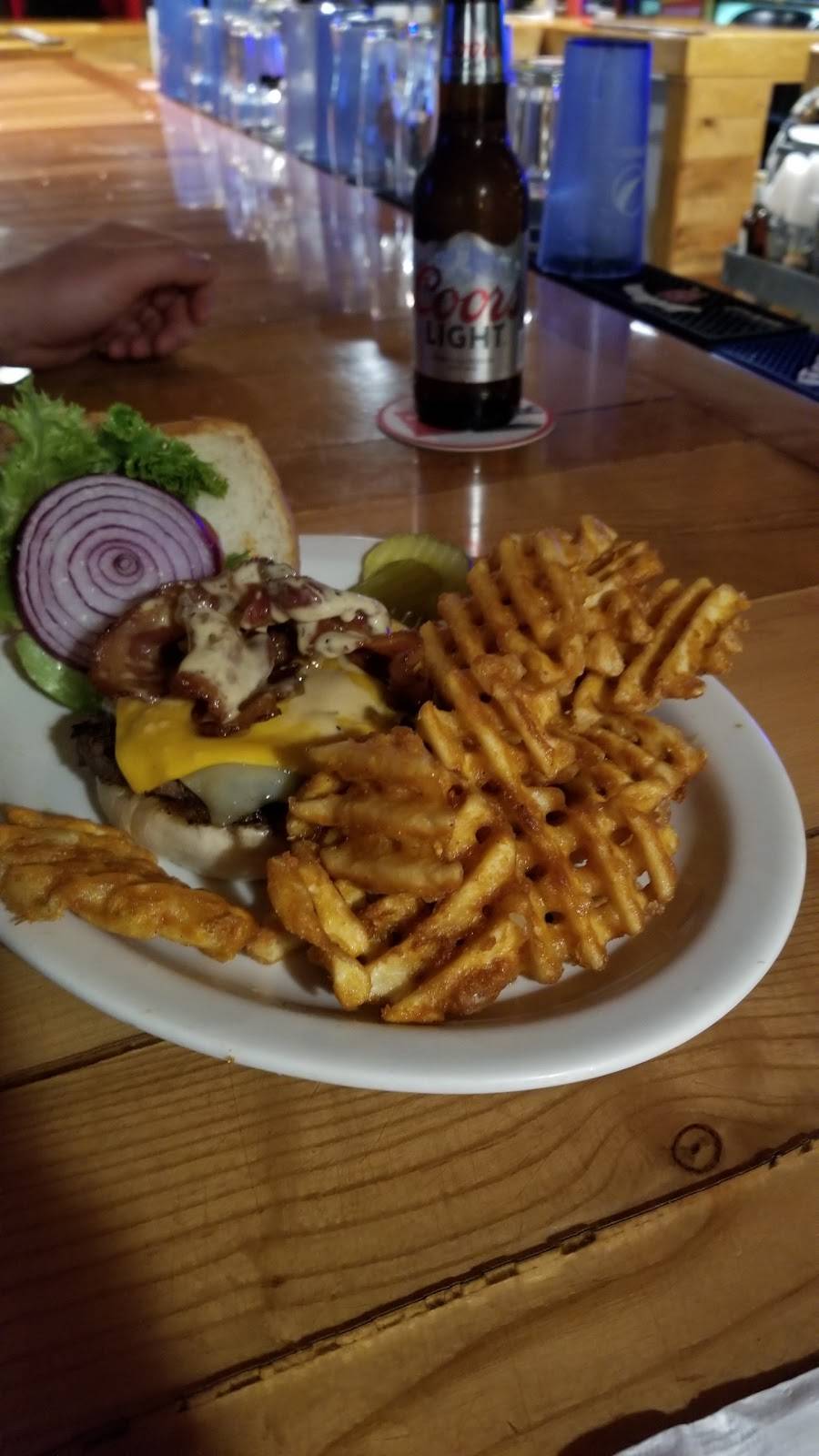 Black Horse Bar & Grill | restaurant | 34648 Old Homer Rd, Winona, MN 55987, USA | 5074749600 OR +1 507-474-9600