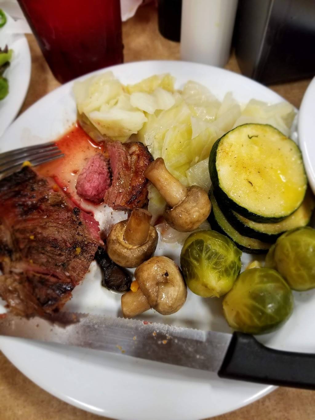 Golden Corral Buffet & Grill | restaurant | 605 Bullsboro Dr, Newnan, GA 30265, USA | 7702539992 OR +1 770-253-9992