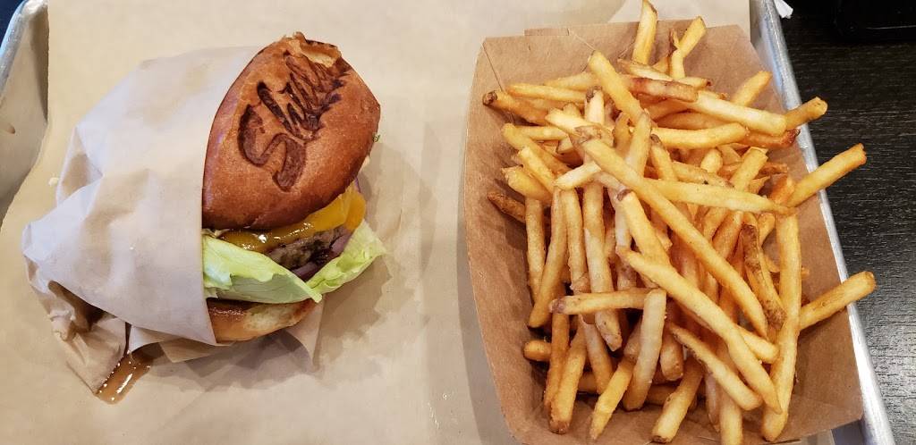 Shula Burger SoHo (Tampa) | restaurant | 500 S Howard Ave Suite A, Tampa, FL 33606, USA | 8138678230 OR +1 813-867-8230