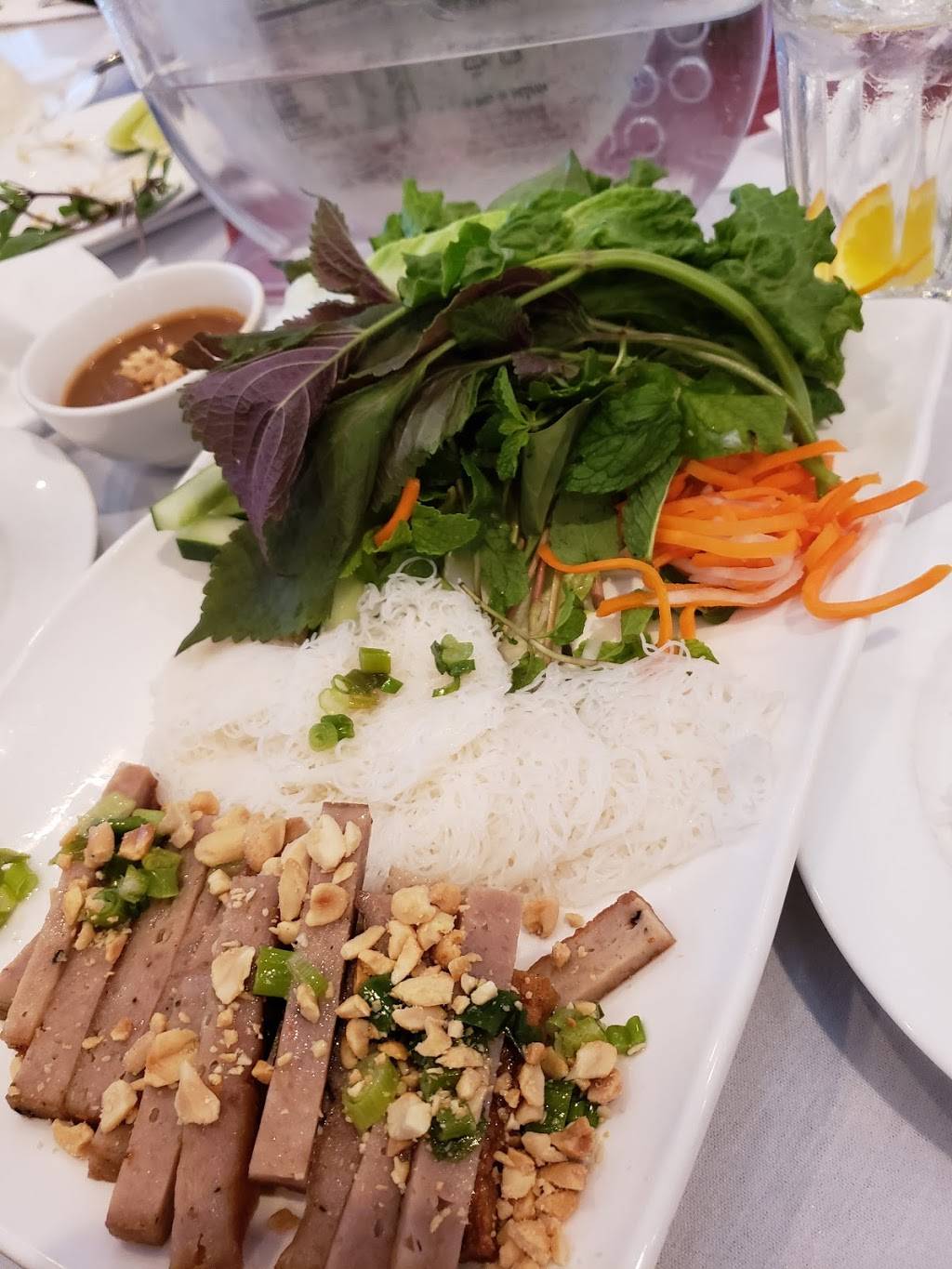 Nam Phuong Restaurant | restaurant | 5495 Jimmy Carter Blvd, Norcross, GA 30093, USA | 7704098686 OR +1 770-409-8686