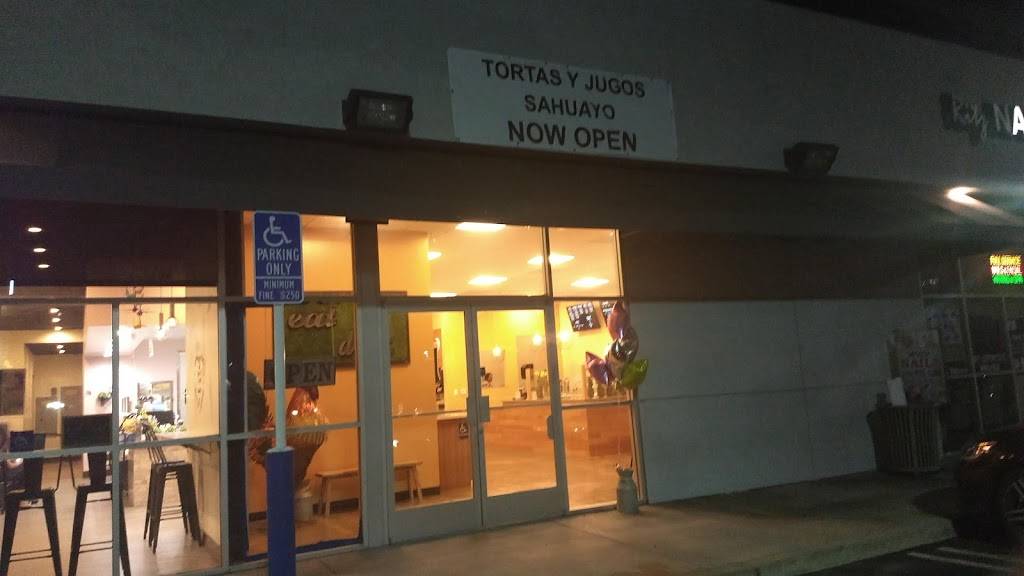 Tortas Y Jugos Sahuayo | restaurant | 1935 17th St a2, Santa Ana, CA 92705, USA | 7149511796 OR +1 714-951-1796