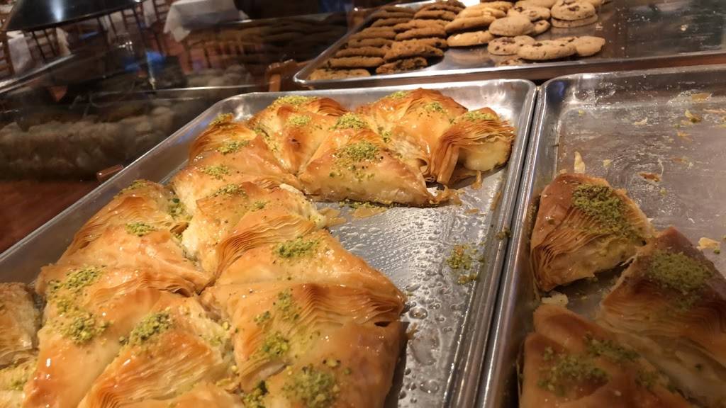 Sea Catcher | restaurant | 10331 S Roberts Rd, Palos Hills, IL 60465, USA | 7082335800 OR +1 708-233-5800