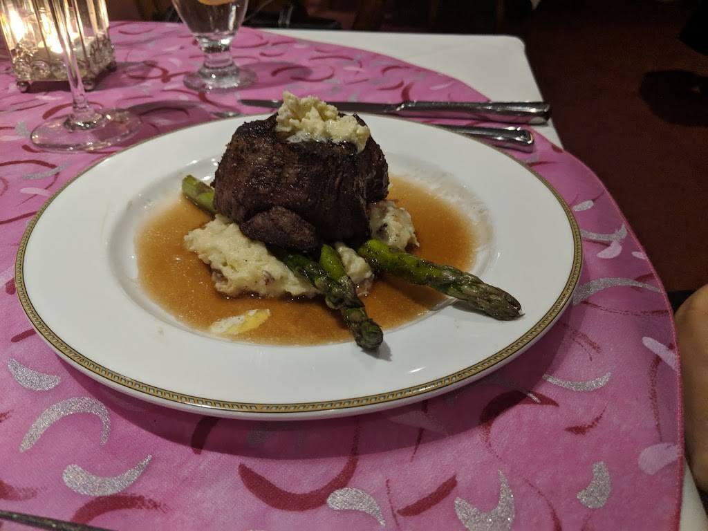 Town Center City Club | restaurant | 222 Central Park Ave #230, Virginia Beach, VA 23462, USA | 7574908317 OR +1 757-490-8317