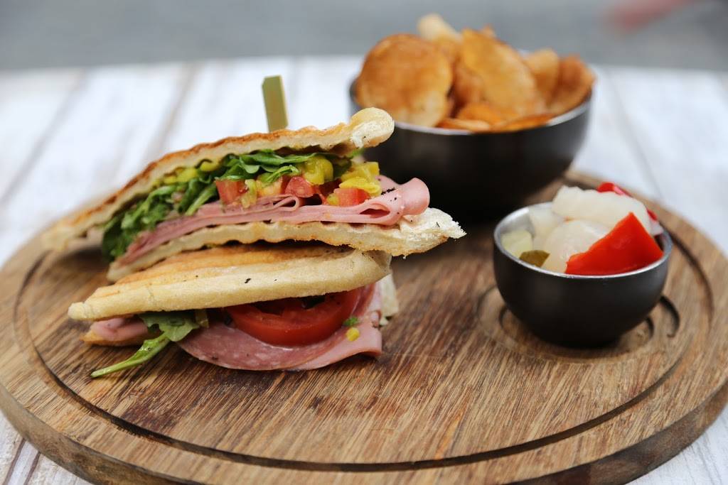 Lupo Marino | restaurant | 40 Pearl St SW, Washington, DC 20024, USA | 2025061306 OR +1 202-506-1306