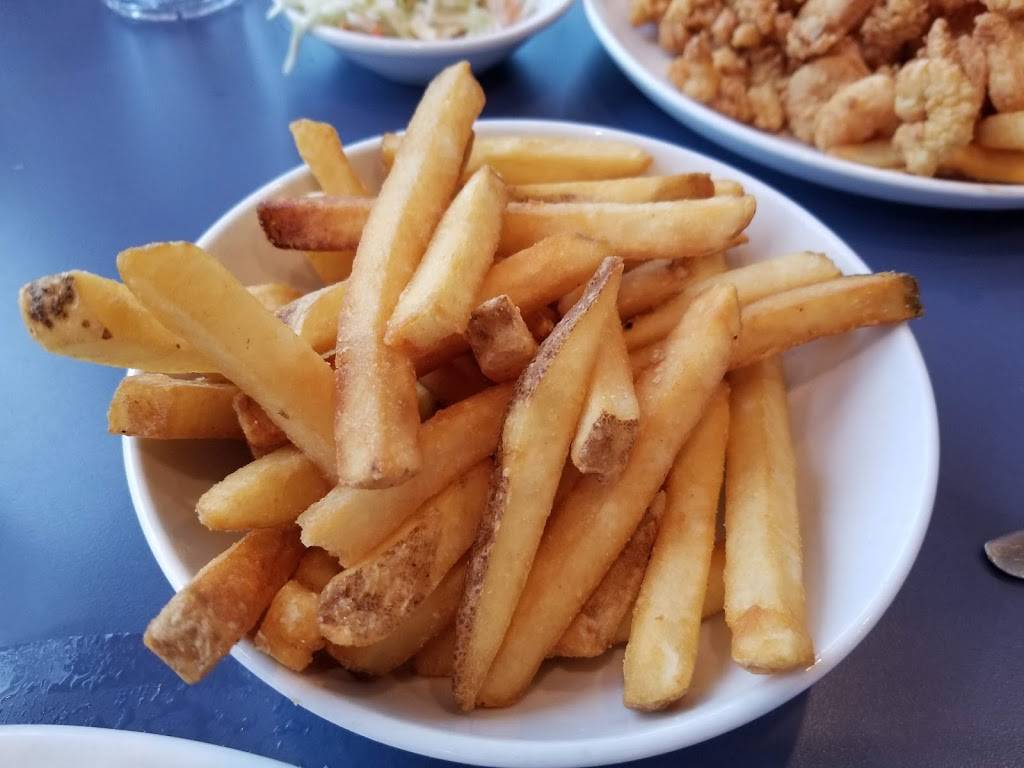 Billys Chowder House | restaurant | 216 Mile Rd, Wells, ME 04090, USA | 2076467558 OR +1 207-646-7558