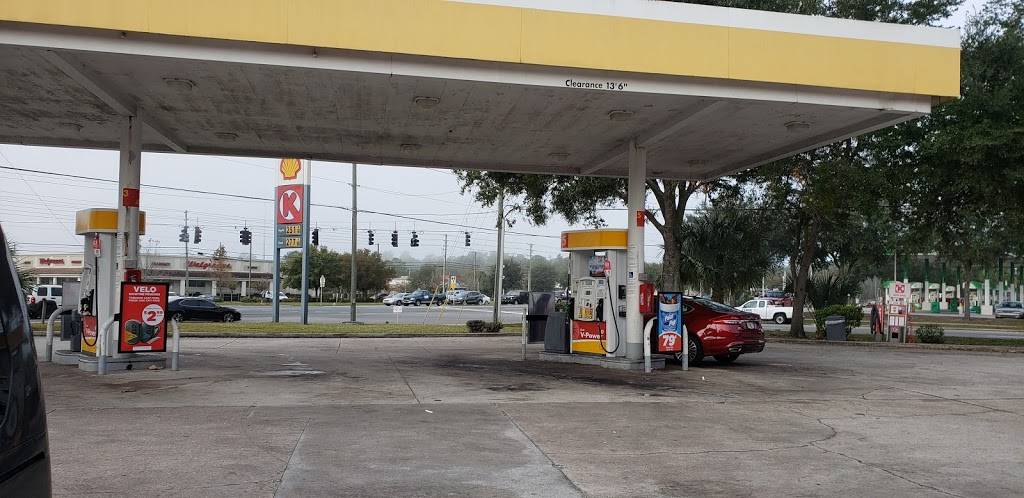 Circle K | meal takeaway | 16959 E Colonial Dr, Orlando, FL 32820, USA | 4075685617 OR +1 407-568-5617