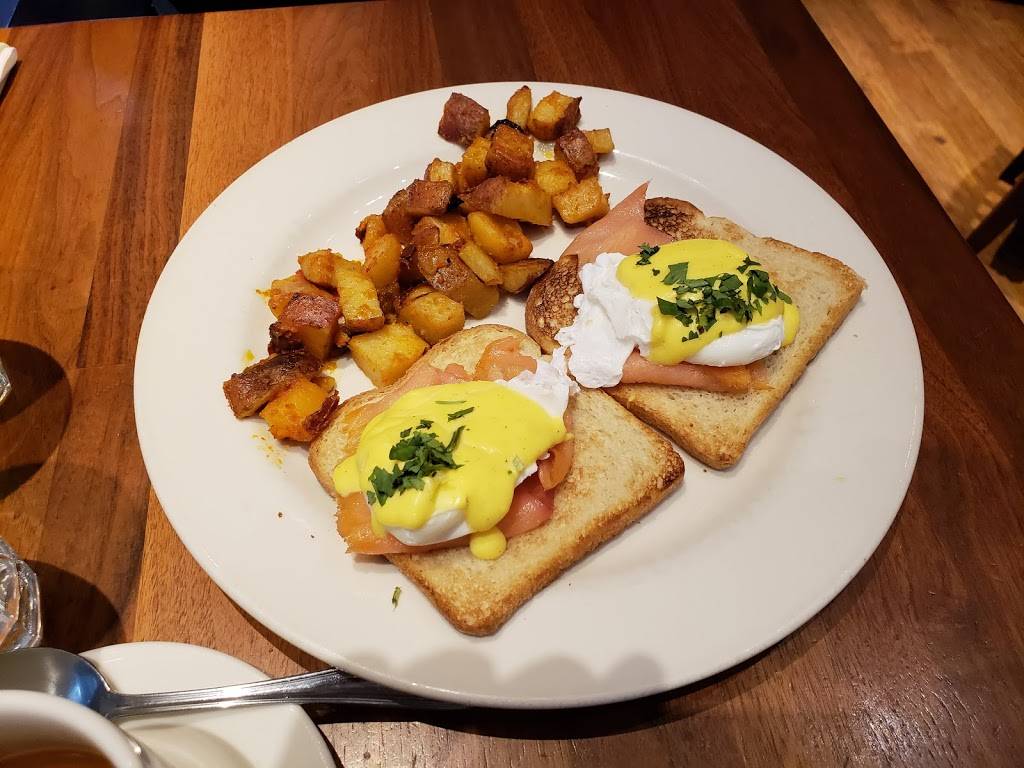 Bobby Vans | restaurant | Terminal 8, Jamaica, NY 11430, USA | 7185532100 OR +1 718-553-2100