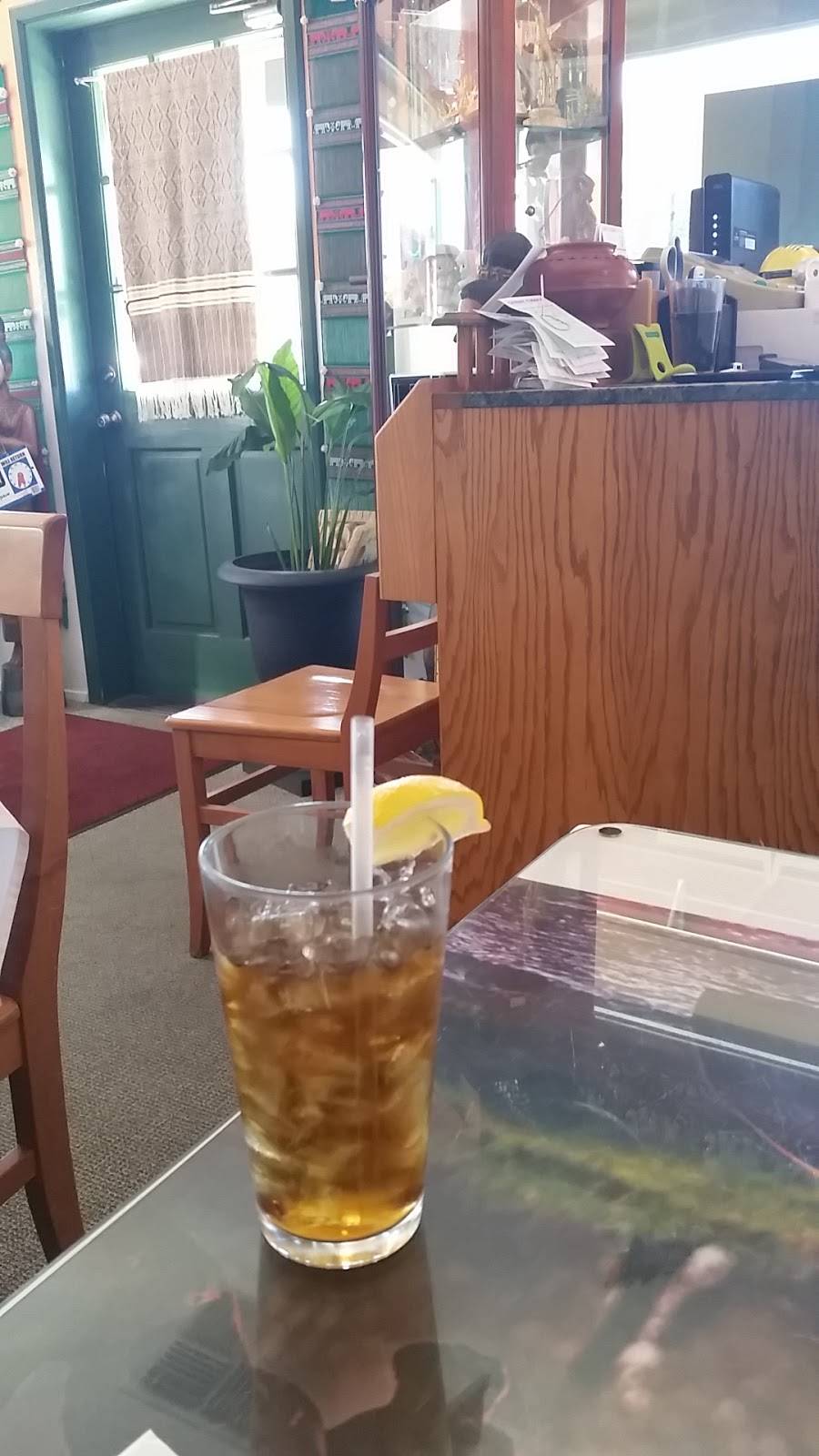 E-Saan Thai House | restaurant | 18629 CA-12, Sonoma, CA 95476, USA | 7079399077 OR +1 707-939-9077