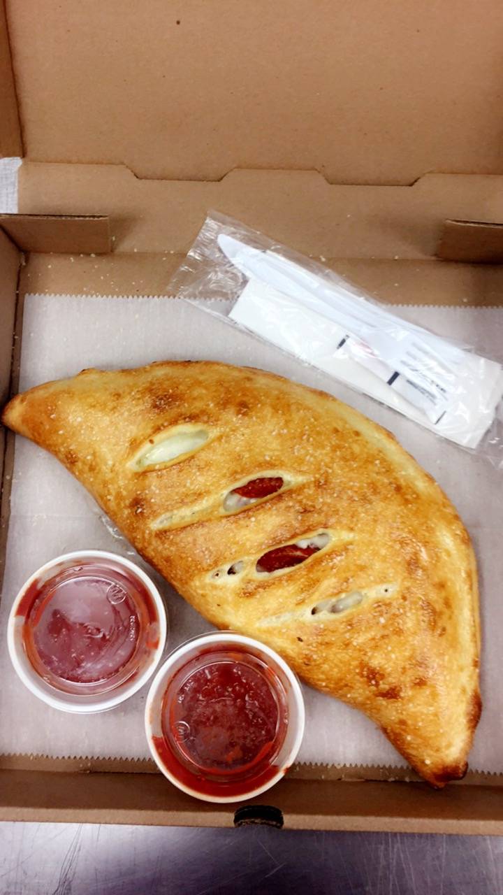 Town Pizza | restaurant | 1040 S Pennsylvania Ave, Lansing, MI 48912, USA | 5177087460 OR +1 517-708-7460