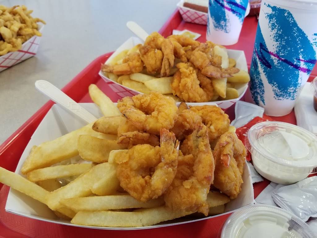 Tonys Pier | restaurant | 1 City Island Ave, Bronx, NY 10464, USA | 7188851424 OR +1 718-885-1424