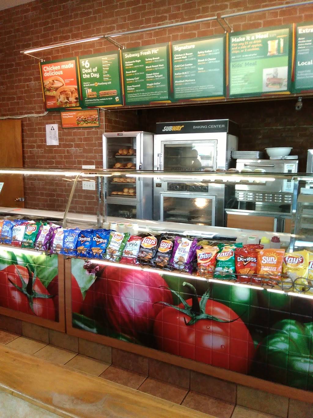 Subway Restaurants | restaurant | 400 Myrtle Ave, Brooklyn, NY 11205, USA | 7187974394 OR +1 718-797-4394