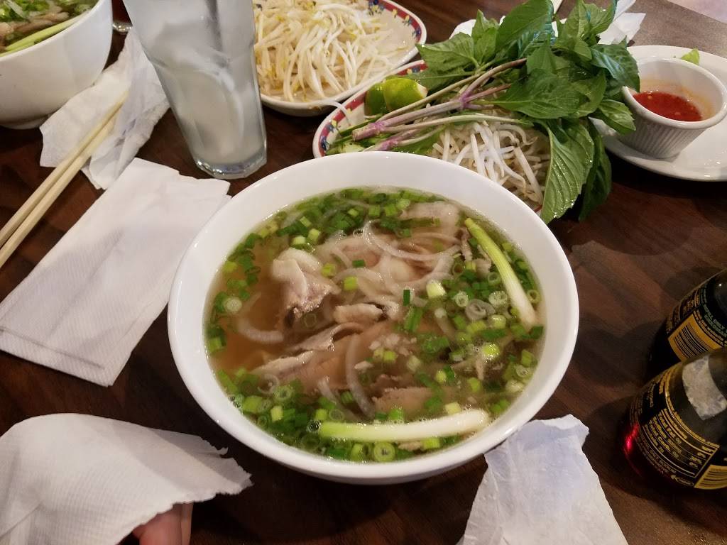 Pho Miss Saigon | restaurant | 1030 S 13th St, Harrisburg, PA 17104, USA | 7172320600 OR +1 717-232-0600