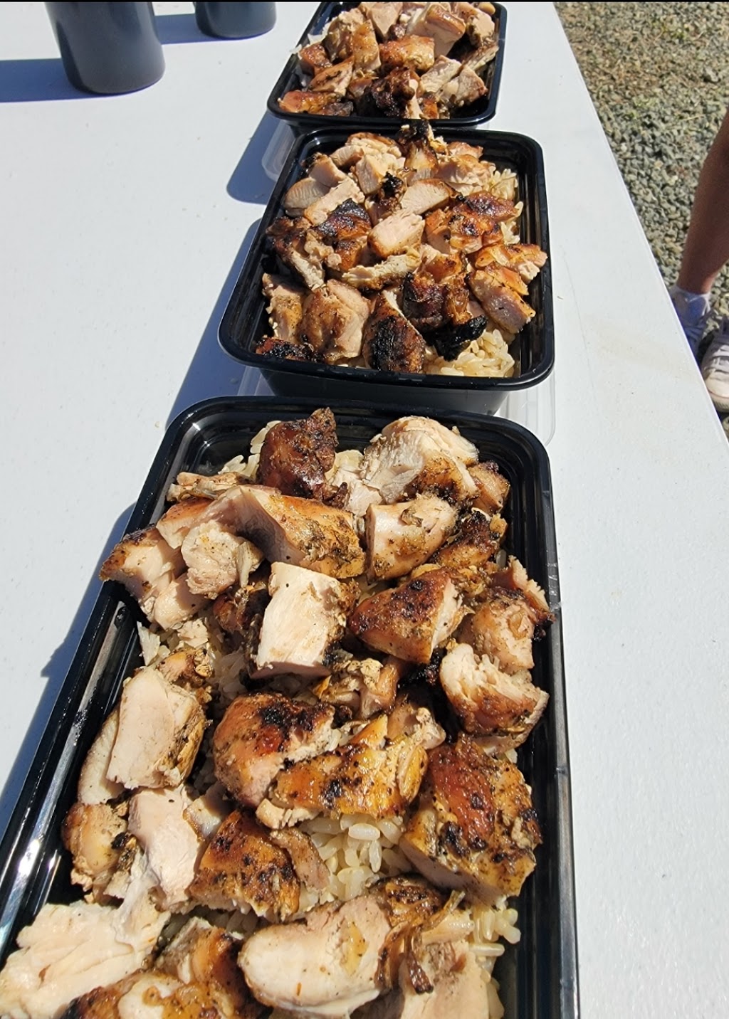 Grilled Chic | restaurant | 1133 US-101 1 #2, Crescent City, CA 95531, USA | 7074588249 OR +1 707-458-8249