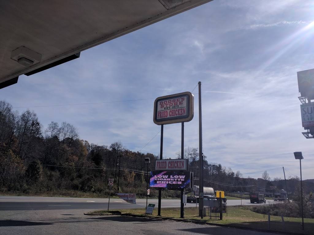 Dodges | restaurant | 5643 Virginia Ave, Bassett, VA 24055, USA | 2766294324 OR +1 276-629-4324