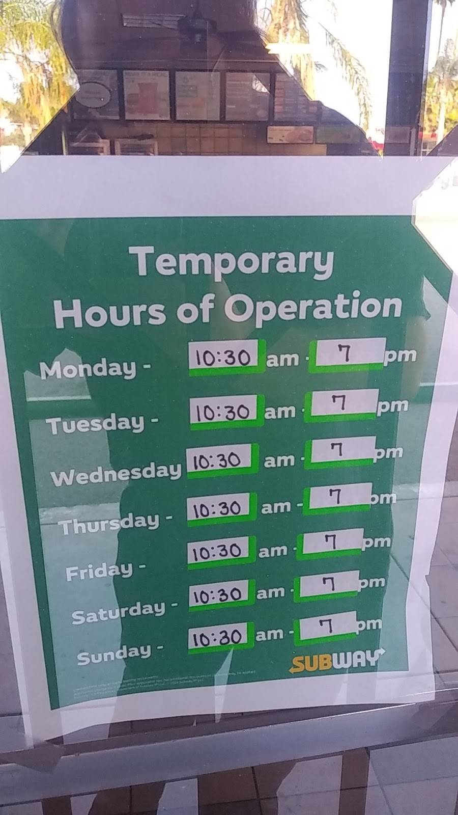 Subway | meal takeaway | 710 Oak St, Bakersfield, CA 93304, USA | 6613247827 OR +1 661-324-7827