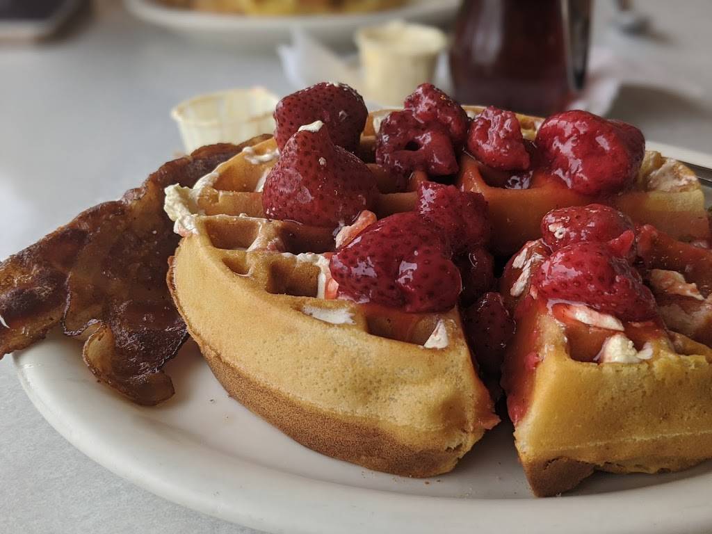 Budget Cafe | restaurant | 7017, 832 E Ocean Ave, Lompoc, CA 93436, USA | 8057354085 OR +1 805-735-4085