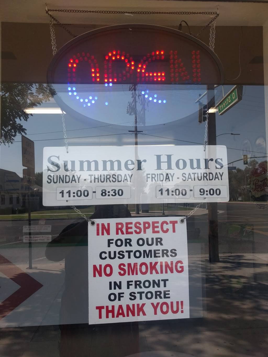 You-Bes U-Bake Pizza | restaurant | 580 E Kern Ave, Tulare, CA 93274, USA | 5596882997 OR +1 559-688-2997