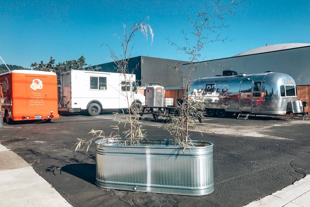 Slabtown Food Carts | restaurant | 2299 NW 23rd Ave, Portland, OR 97210, USA | 5038415923 OR +1 503-841-5923