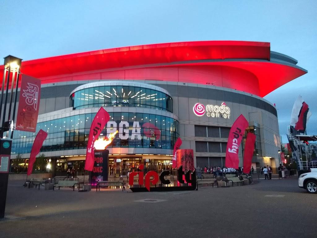 Dr. Jacks at the Rose Quarter | restaurant | 1 N Center Ct St, Portland, OR 97227, USA | 5037979947 OR +1 503-797-9947